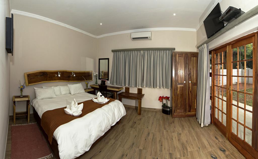 Casa Forno Country Hotel Otjiwarongo Kültér fotó