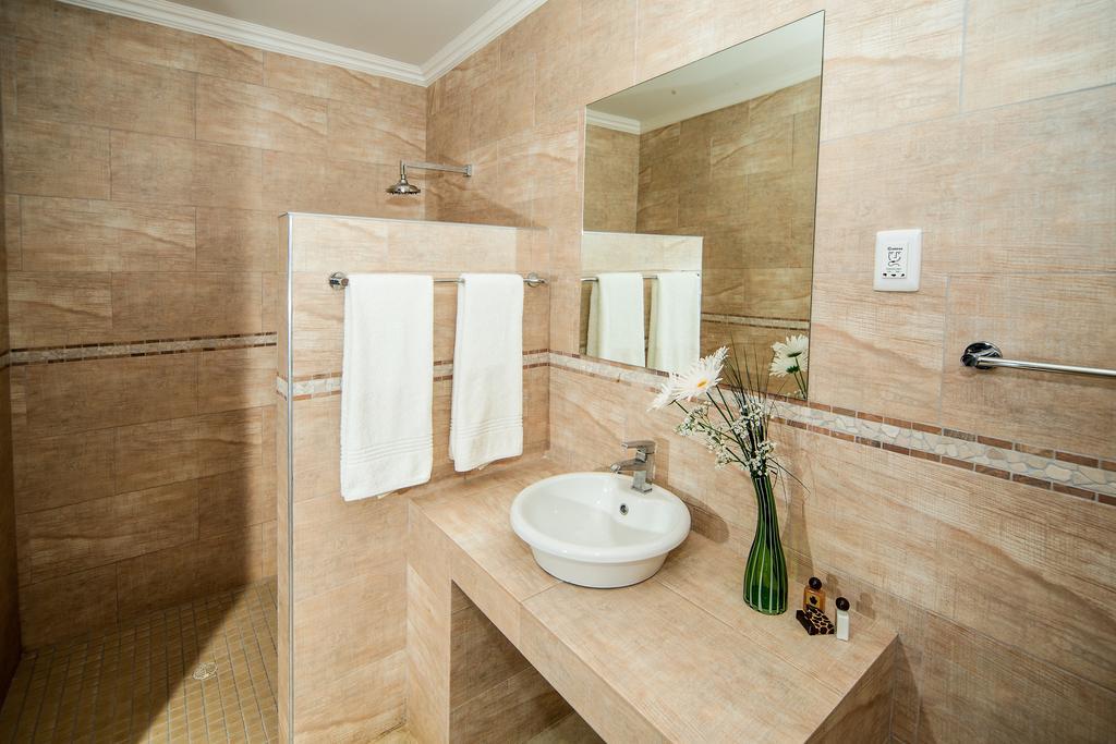 Casa Forno Country Hotel Otjiwarongo Kültér fotó
