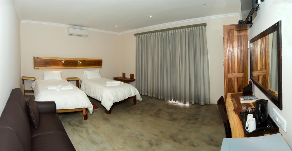 Casa Forno Country Hotel Otjiwarongo Kültér fotó