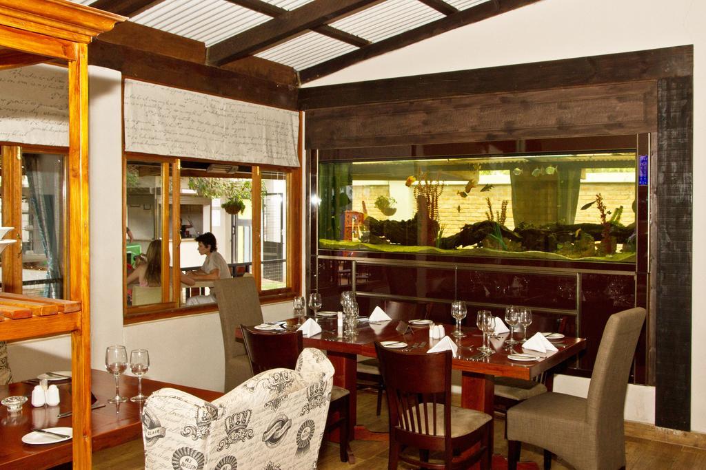 Casa Forno Country Hotel Otjiwarongo Kültér fotó