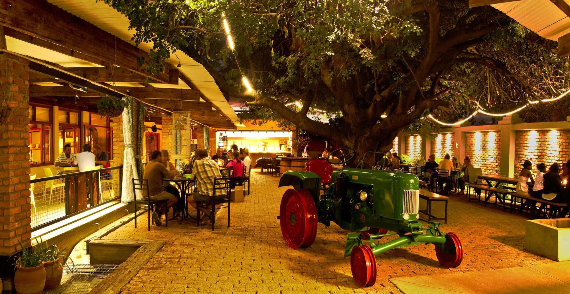 Casa Forno Country Hotel Otjiwarongo Kültér fotó