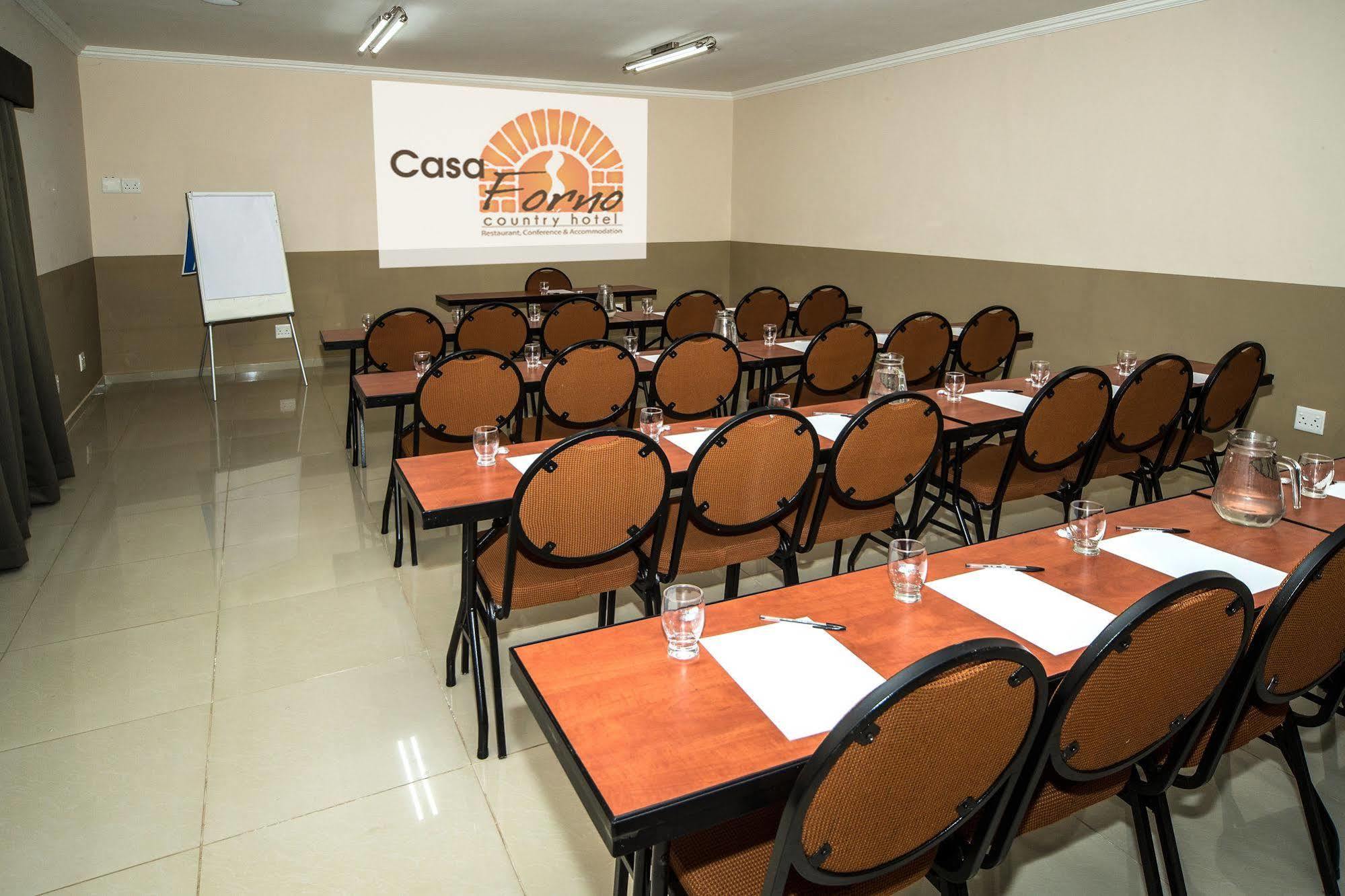 Casa Forno Country Hotel Otjiwarongo Kültér fotó